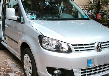 VW Caddy 101.000 km 9.200 &euro; Hamburg 22087