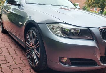BMW 325 93.000 km 13.500 &euro; HAMBURG 21109