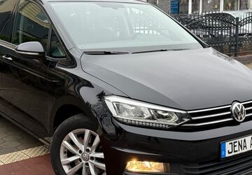 VW Touran 159.679 km 13.999 &euro; Hamburg 22149