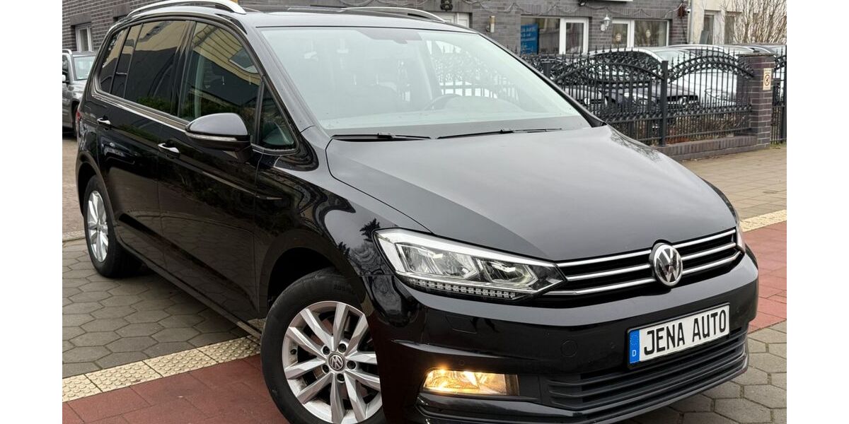 VW Touran 159.679 km 13.999 &euro; Hamburg 22149
