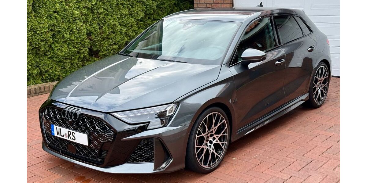 Audi RS3 8.990 km 64.990 &euro; Reinbek 21465