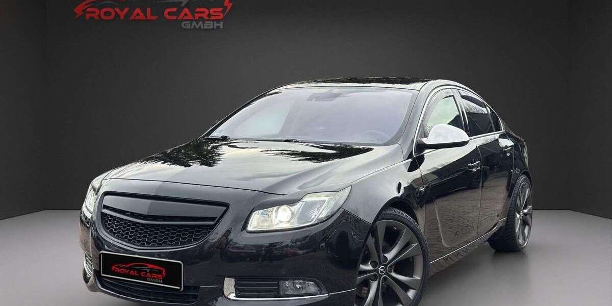 Opel Insignia 117.993 km 8.990 &euro; Hamburg 22111