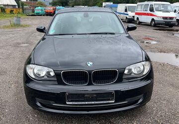 BMW 118 152.630 km 2.990 &euro; Hamburg 22113