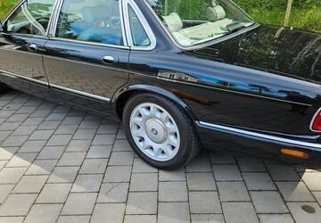 Jaguar Daimler 186.500 km 19.950 &euro; Hamburg 22587