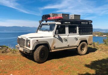 Land Rover Defender 176.000 km 42.500 &euro; Ellerbek 25474