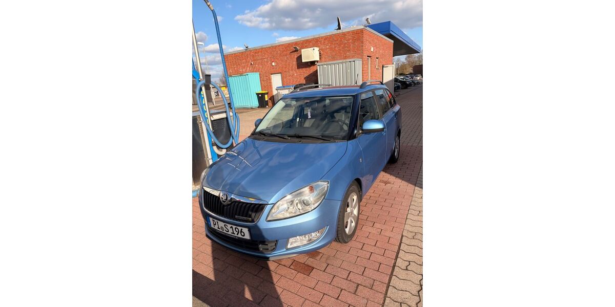 Skoda Fabia 143.743 km 4.500 &euro; Pinneberg 25421