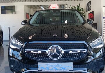 Mercedes-Benz GLA 220 108.000 km 28.999 &euro; Hamburg 22143