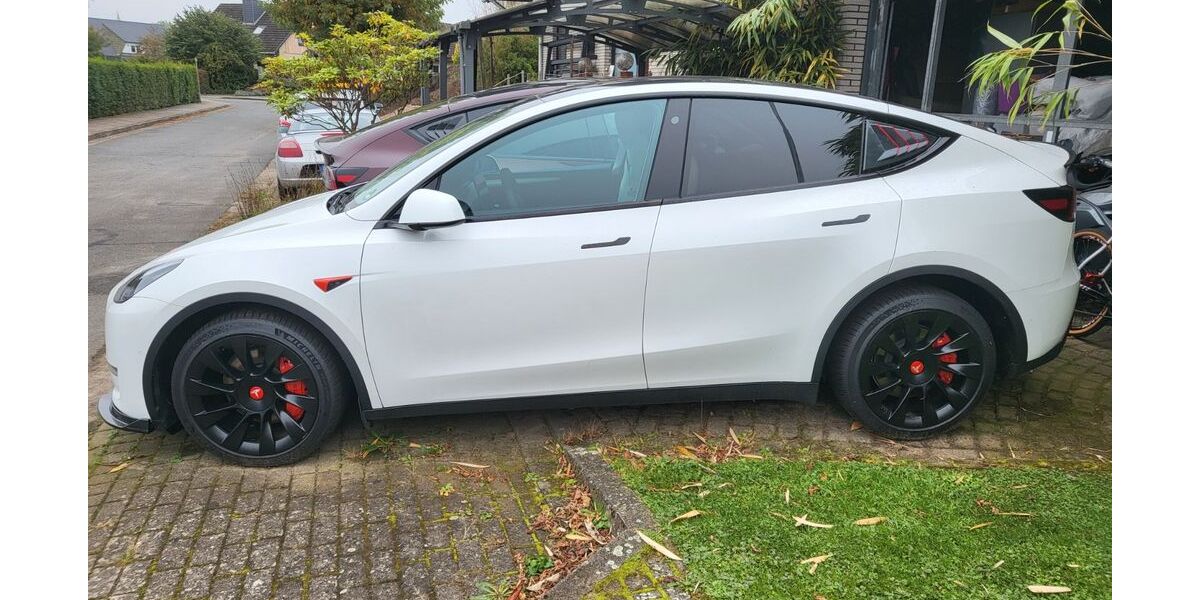 Tesla Model Y 34.675 km 33.000 &euro; Jork 21635