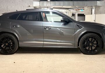 Lamborghini Urus 62.808 km 209.995 &euro; Hamburg 21079