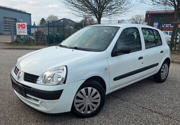 Renault Clio 198.000 km 2.799 &euro; HENSTEDT ULZBURG 24558