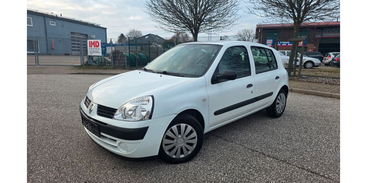 Renault Clio 198.000 km 2.799 &euro; HENSTEDT ULZBURG 24558