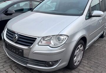 VW Touran 196.567 km 4.999 &euro; Hamburg 22399