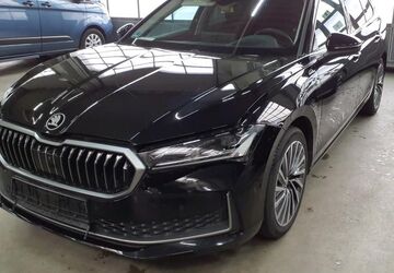 Skoda Superb 33.303 km 37.885 &euro; Uetersen bei Hamburg 25436