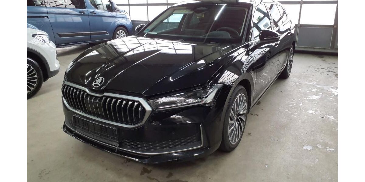 Skoda Superb 33.303 km 37.885 &euro; Uetersen bei Hamburg 25436