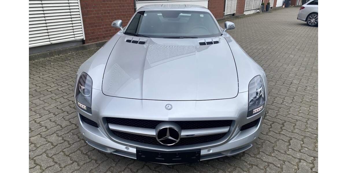 Mercedes-Benz SLS AMG 2.900 km 330.000 &euro; Hamburg 20038