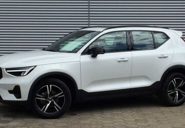 Volvo XC40 8.332 km 31.450 &euro; Hamburg 22393