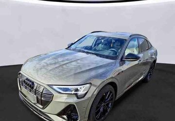 Audi e-tron 31.224 km 39.990 &euro; Hamburg 22047