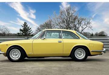 Alfa Romeo GTV 25.558 km 59.900 &euro; Rellingen 25462