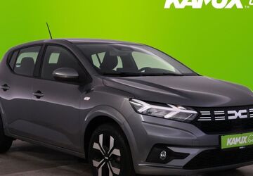 Dacia Sandero 8.488 km 16.450 &euro; Hamburg 22529