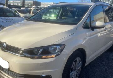 VW Touran 184.000 km 12.900 &euro; Hamburg 20537