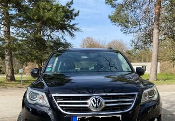 VW Tiguan 216.050 km 7.900 &euro; Hamburg 21029