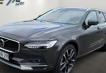 Volvo V90 Cross Country 19.500 km 53.680 &euro; Jork-Königreich 21635