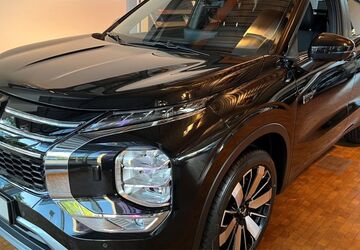 Mitsubishi Outlander 4.128 km 50.900 &euro; Hamburg-Neugraben 21149