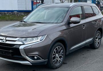 Mitsubishi Outlander 104.000 km 17.990 &euro; Hamburg 20537