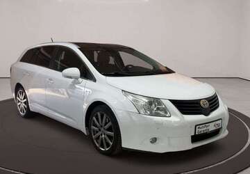 Toyota Avensis 199.000 km 6.990 &euro; Hamburg 22043