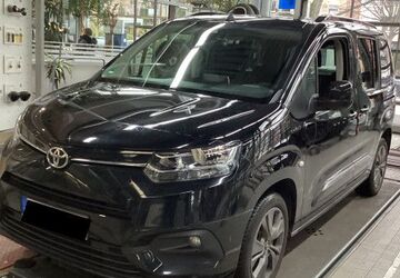 Toyota Proace City 21.102 km 30.450 &euro; Hamburg 22111