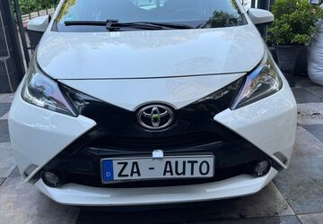 Toyota Aygo (X) 122.000 km 5.600 &euro; Hamburg 22523