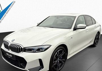 BMW 330 21.298 km 72.750 &euro; Hamburg 21073
