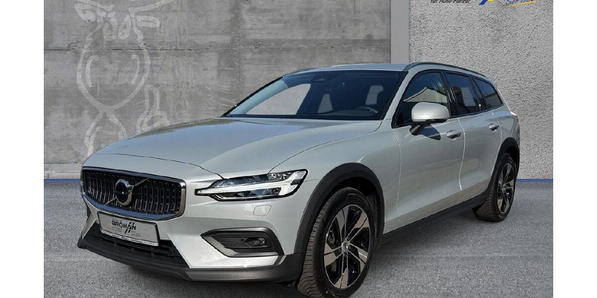 Volvo V60 Cross Country 34.183 km 38.780 &euro; Jork-Königreich 21635