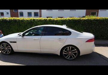 Jaguar XF 154.000 km 17.000 &euro; Trittau 22946