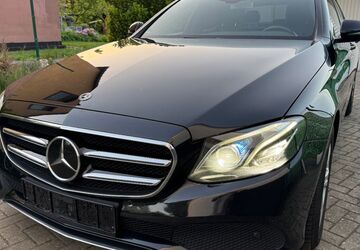 Mercedes-Benz E 220 319.000 km 14.900 &euro; Hamburg 20537