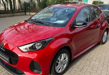 Mazda 2 Hybrid 10.295 km 18.990 &euro; Hamburg 21033