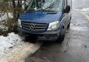 Mercedes-Benz Sprinter 223.000 km 12.200 &euro; hamburg 22417