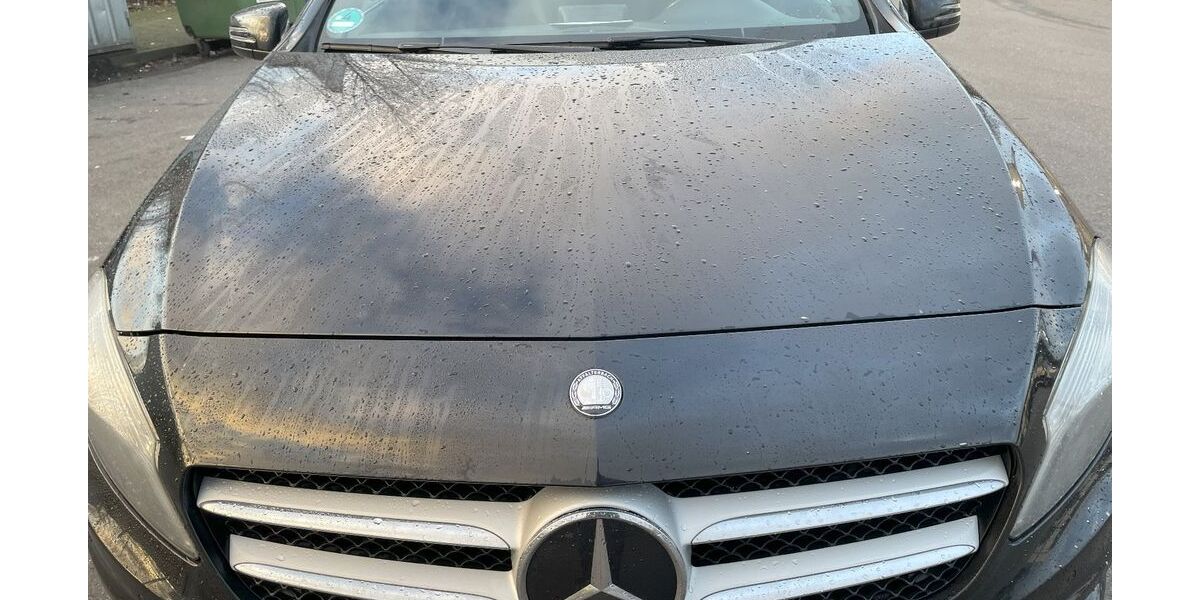 Mercedes-Benz A 180 242.000 km 8.499 &euro; Hamburg 20099