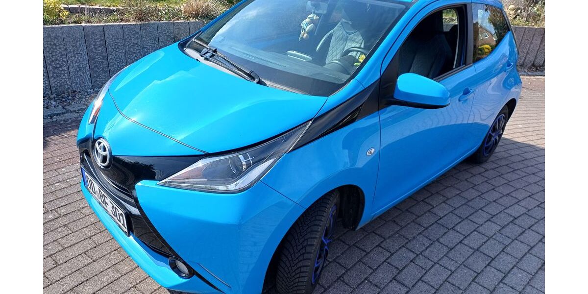 Toyota Aygo (X) 57.958 km 8.899 &euro; Elmenhorst 23869