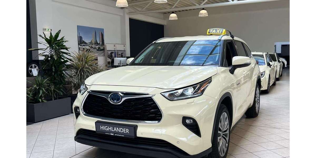 Toyota Highlander 40.715 km 51.990 &euro; Hamburg 22111