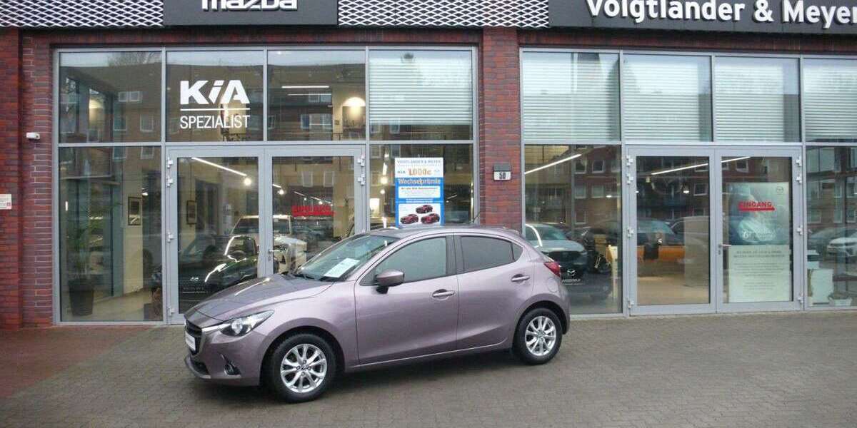 Mazda 2 11.646 km 11.885 &euro; Hamburg 22049