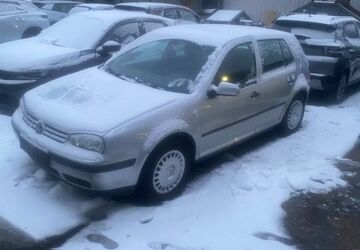 VW Golf 171.121 km 2.498 &euro; Hamburg 22159