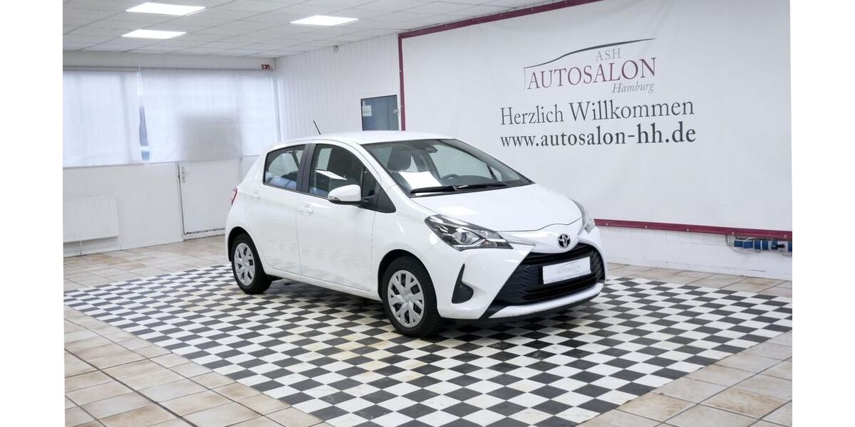 Toyota Yaris 25.568 km 13.599 &euro; Hamburg 22399