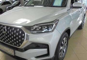 SsangYong Rexton 49.803 km 29.990 &euro; Hamburg 22043