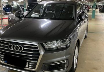 Audi Q7 166.000 km 36.000 &euro; Hamburg 22359
