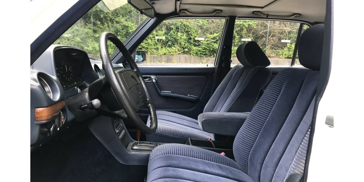 Mercedes-Benz 230 W123 Sanders Automat ABS AirBag SSD Velours 146.358 km 13.999 &euro; Hamburg 22339