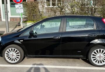 Fiat Grande Punto 76.500 km 3.900 &euro; Hamburg 22307