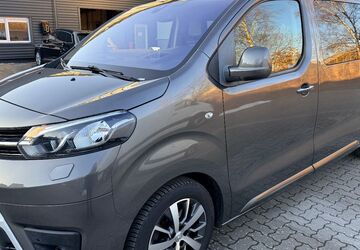 Toyota Proace (Verso) 145.000 km 23.999 &euro; Geesthacht (bei Hamburg) 21502