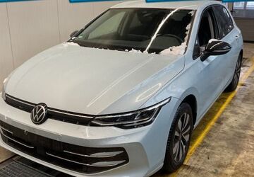 VW Golf 8.033 km 30.444 &euro; Hamburg 22761