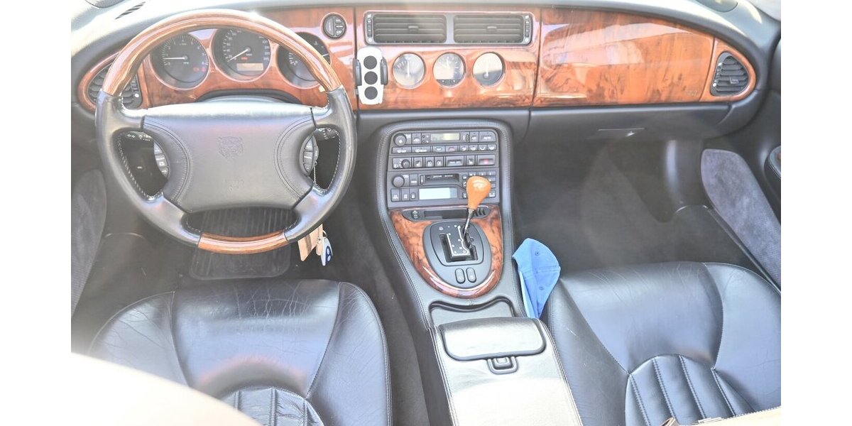 Jaguar XK8 4.0-V8 Convertible *deutsches Auto* 133.000 km 17.900 &euro; Seevetal - Hittfeld 21218